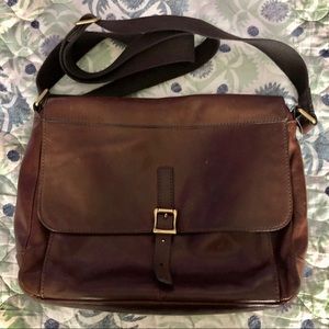 Fossil messenger bag